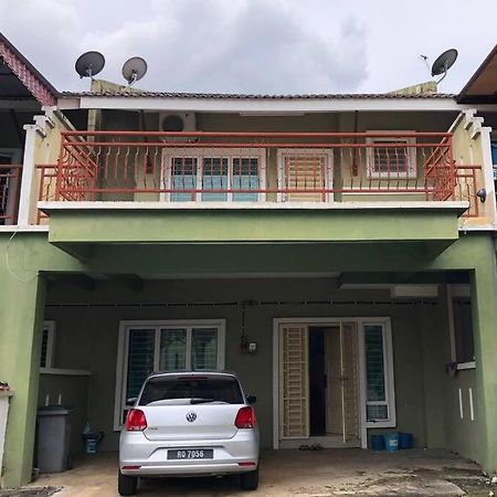 Nice Seremban 2 1/2 Storey House With 4 Rooms Екстериор снимка