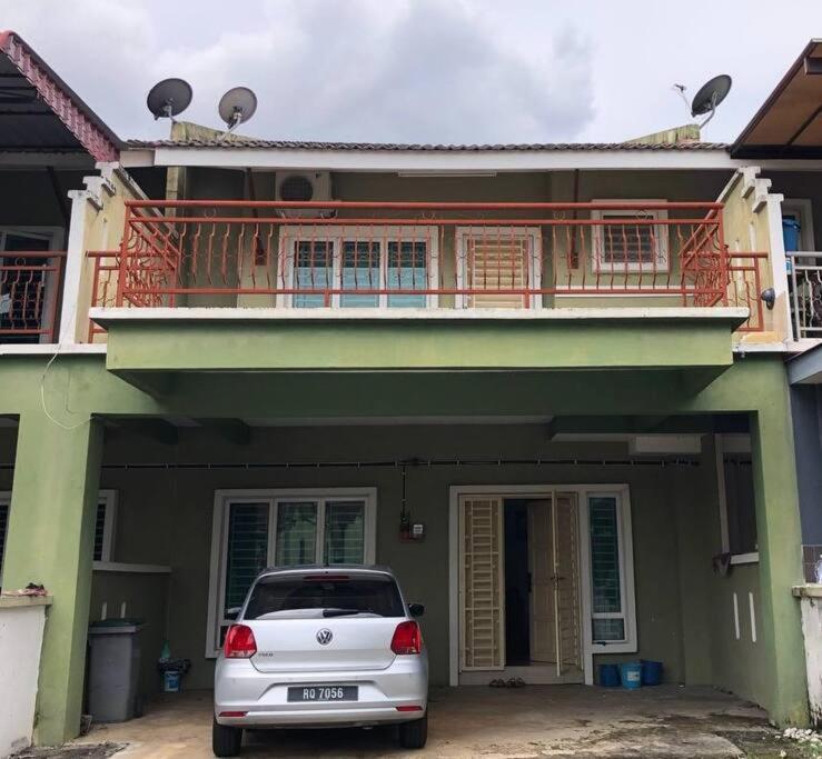 Nice Seremban 2 1/2 Storey House With 4 Rooms Екстериор снимка